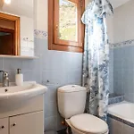 Moraki 2 Andros Feriehus Korthio