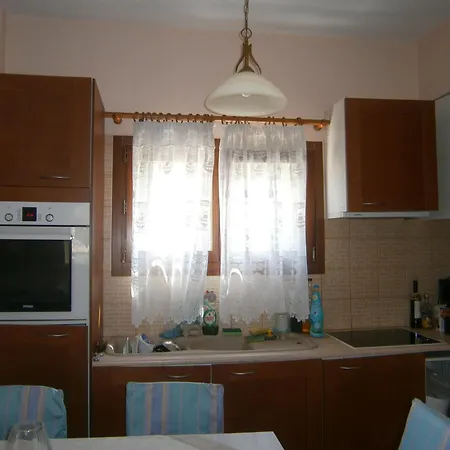 Moraki 2 Andros Korthio